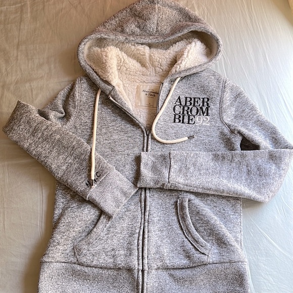 Abercrombie & Fitch Sweaters - 🍁 BOGO‼️ABERCROMBIE & FITCH Sherpa Zip Sweatshirt